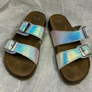Wonder Nation Almost NEW iridescent Birkenstock style sandals